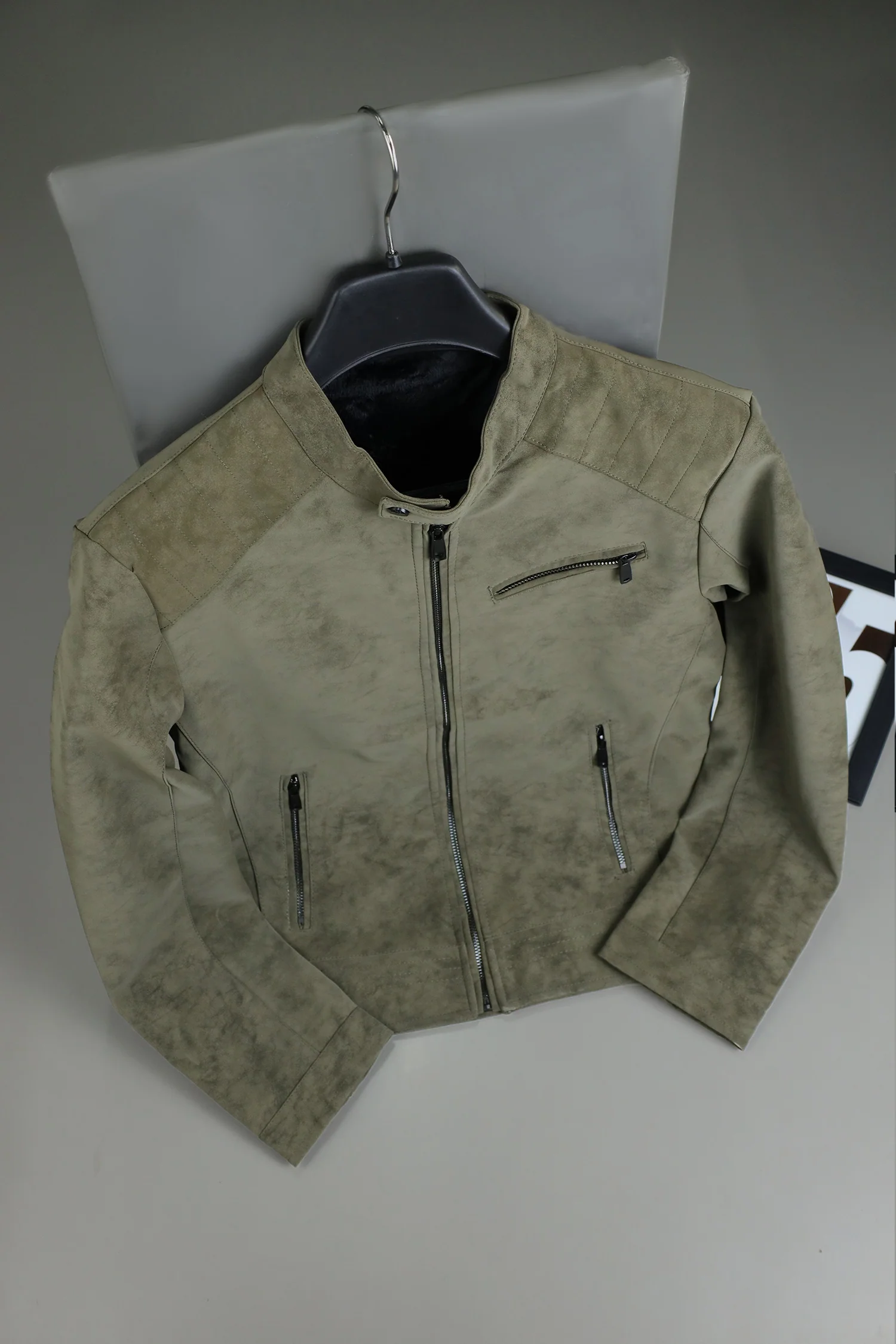 Thumbnail 5